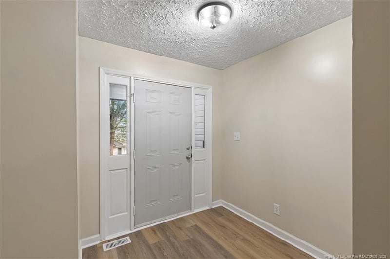 845 Red Cedar Ln, Fayetteville, NC 28306