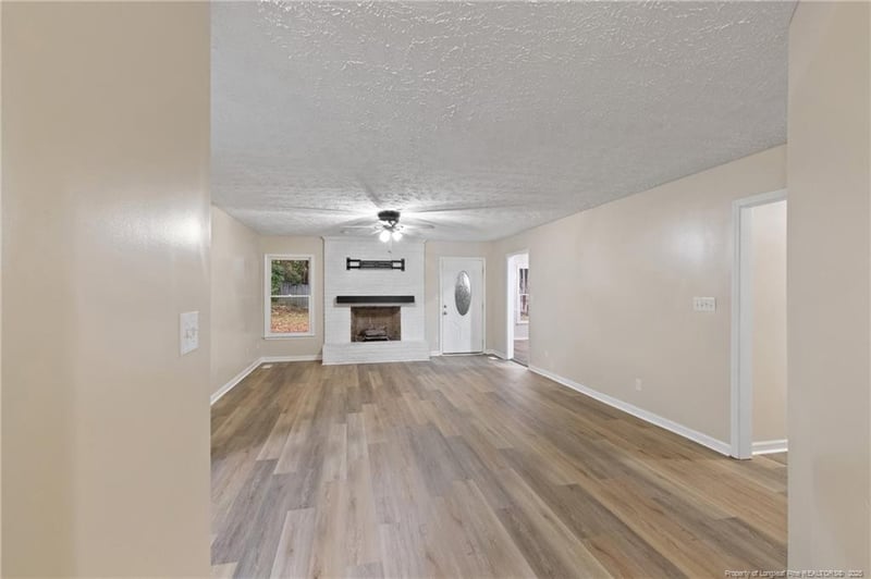 845 Red Cedar Ln, Fayetteville, NC 28306