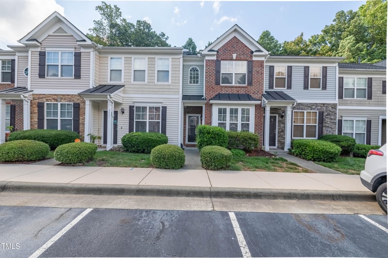 8459 Central Dr, Raleigh, NC 27613