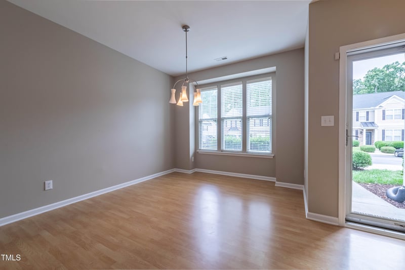 8459 Central Dr, Raleigh, NC 27613