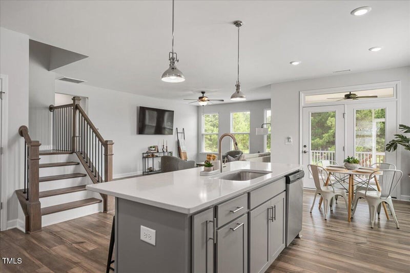 846 Barbour Farm Ln, Four Oaks, NC 27524