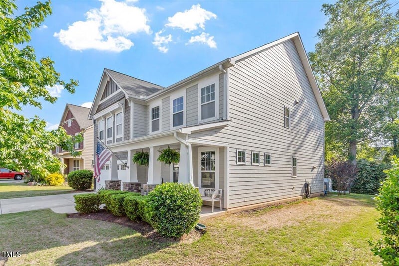 846 Lake Artesia Ln, Fuquay Varina, NC 27526