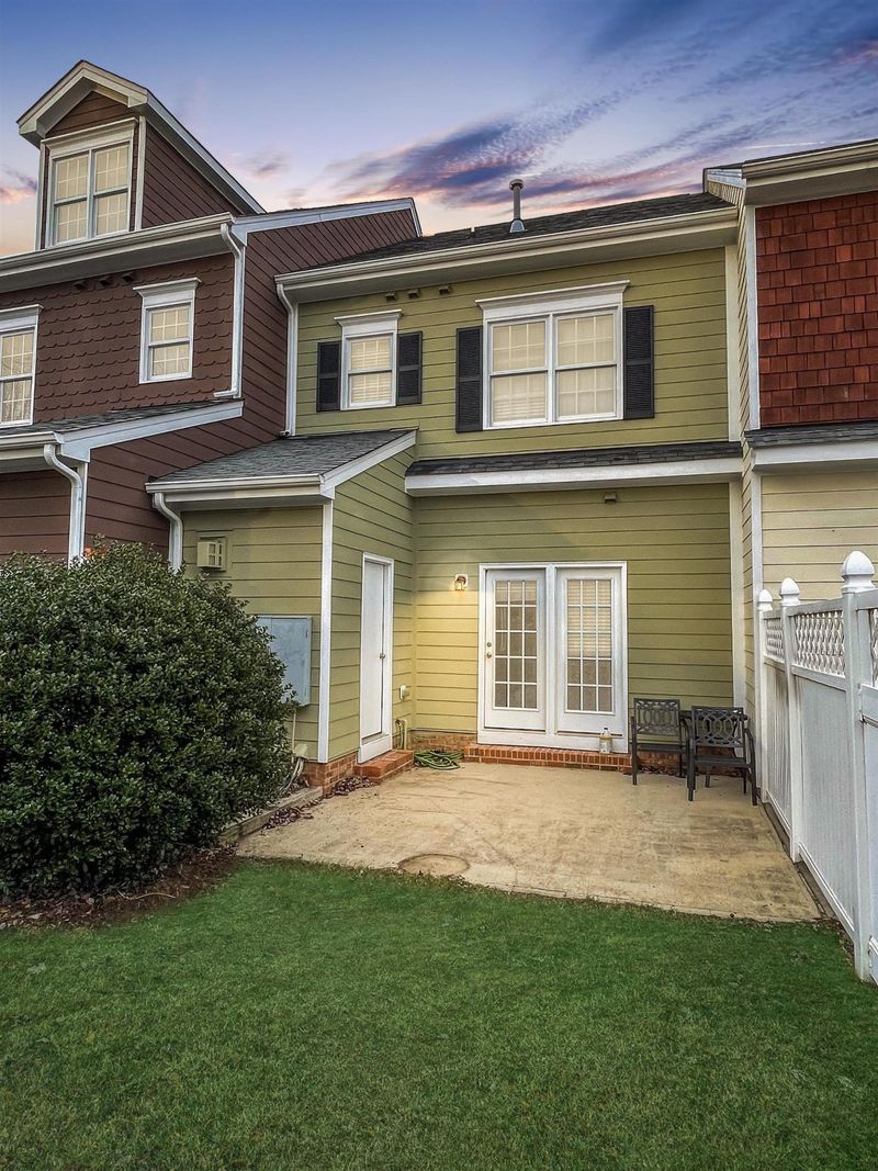 846 Myrtle Grove Dr, Apex, NC 27502
