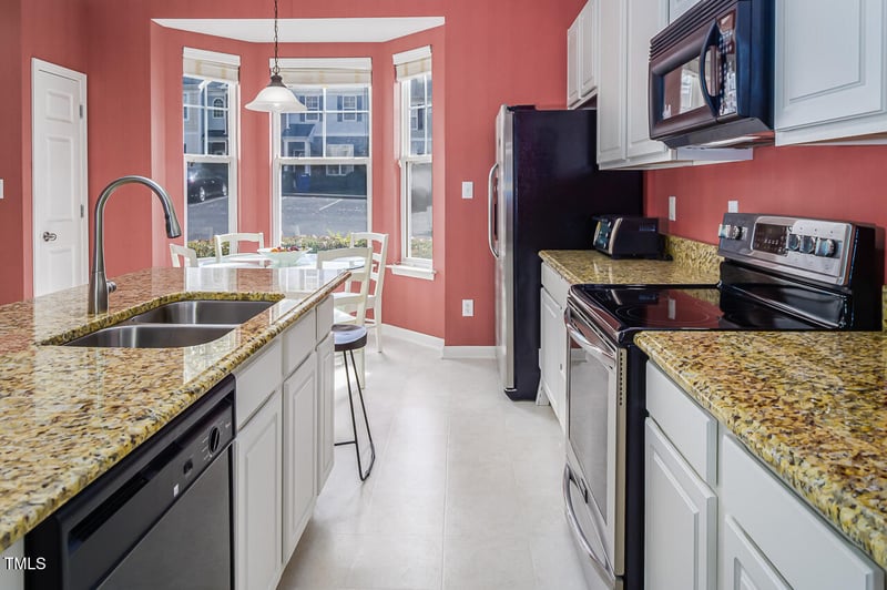 8466 Central Dr, Raleigh, NC 27613