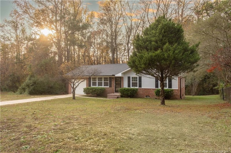 847 Durwood Dr, Fayetteville, NC 28311