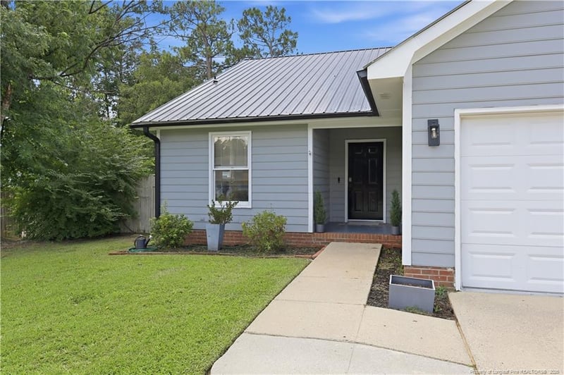 847 Santiato Dr, Fayetteville, NC 28314