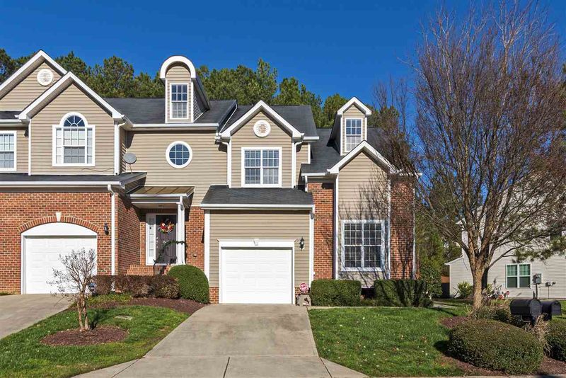 847 Saratoga Dr, Durham, NC 27704