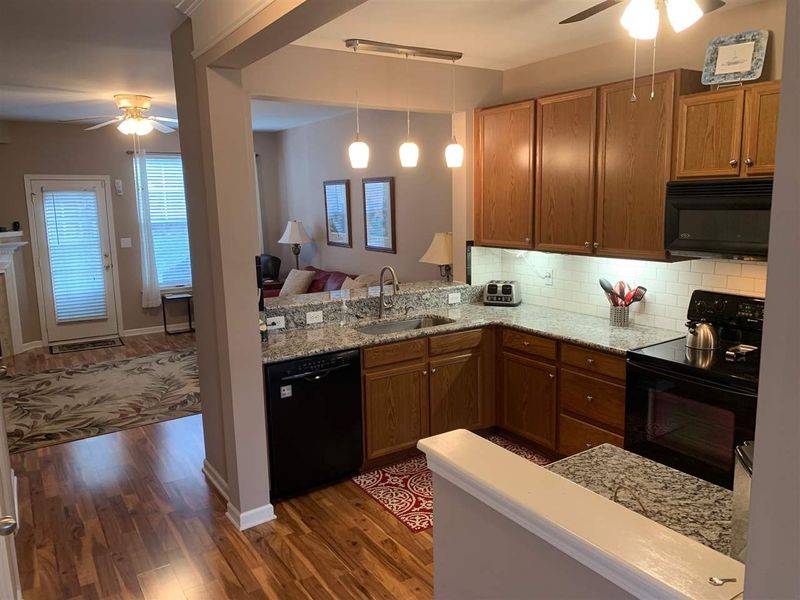 8477 Central Dr, Raleigh, NC 27613