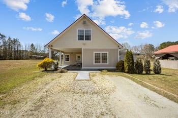 848 Chair Factory Rd, Whiteville, NC 28472