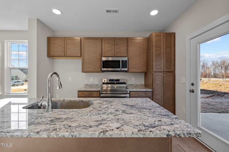 848 Pryor St, Mebane, NC 27302