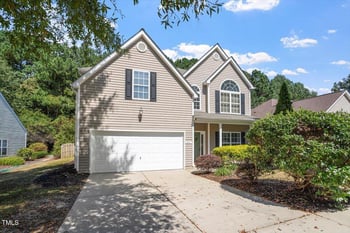 848 Red Oak Tree Dr, Fuquay Varina, NC 27526