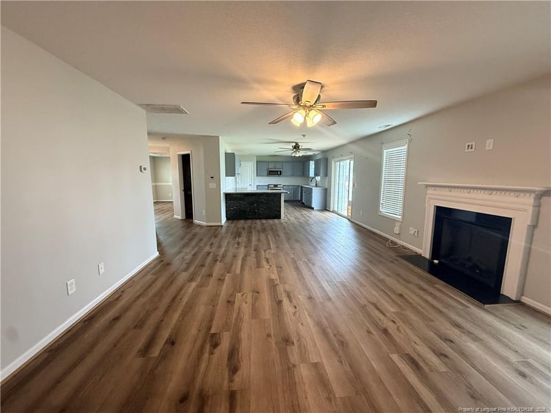 848 Screech Owl Dr, Hope Mills, NC 28348