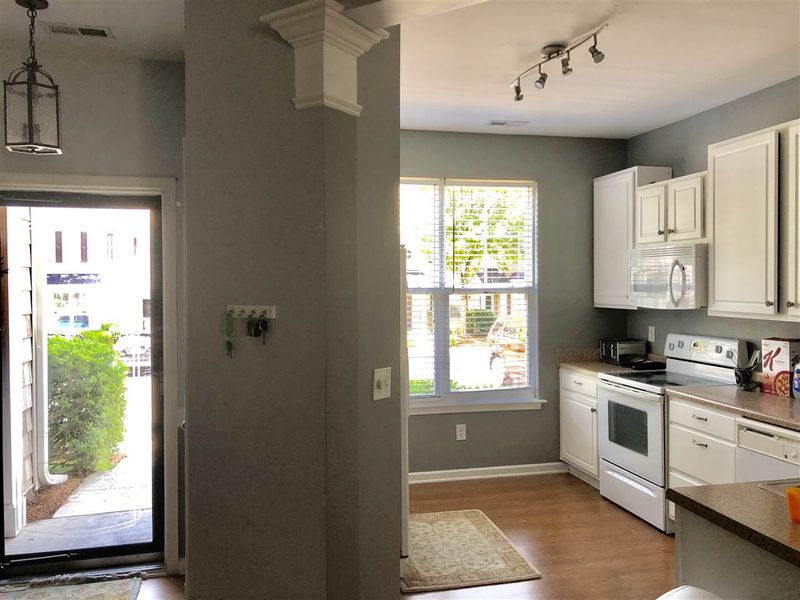 8481 Central Dr, Raleigh, NC 27613