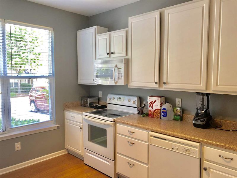 8481 Central Dr, Raleigh, NC 27613