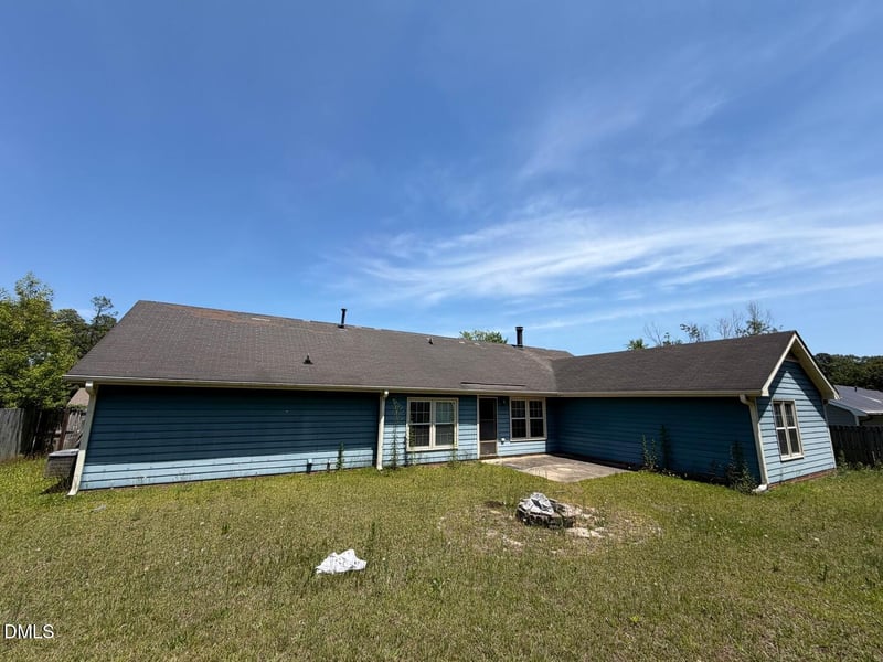 849 Santiato Dr, Fayetteville, NC 28314