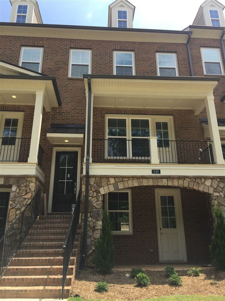 849 Wake Towne Dr #28, Raleigh, NC 27609