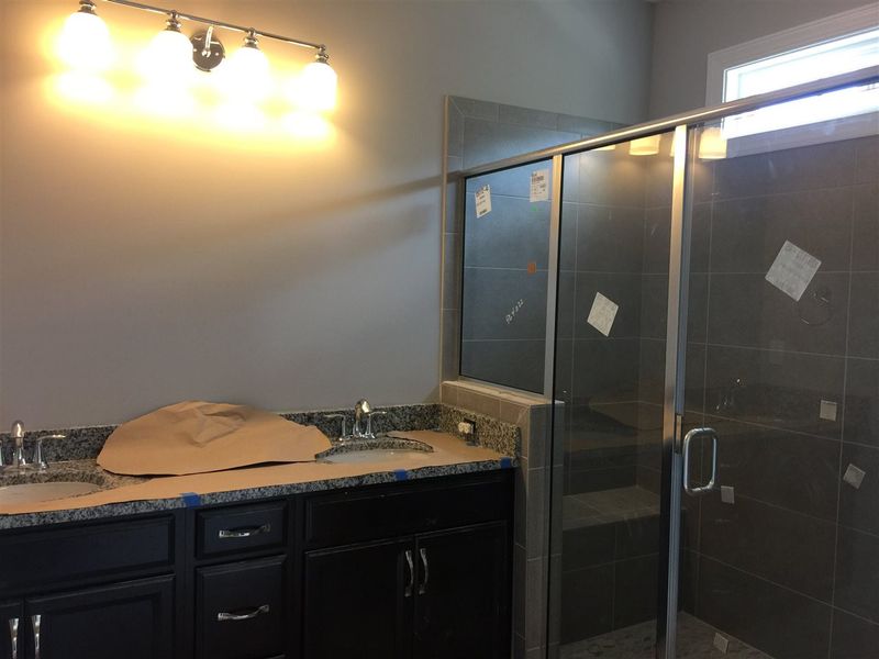 849 Wake Towne Dr #28, Raleigh, NC 27609