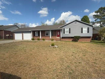 849 Wigwam Dr, Fayetteville, NC 28314