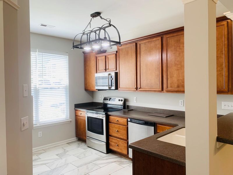 8490 Central Dr, Raleigh, NC 27613