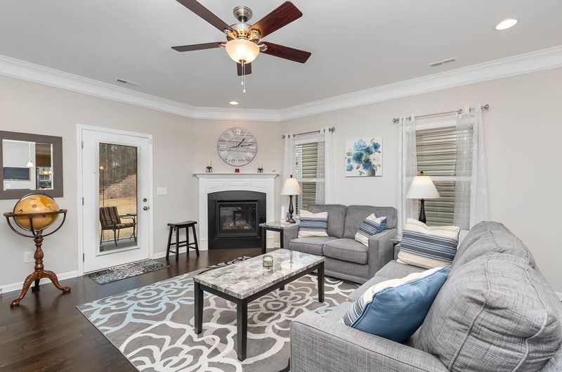85 Ashview Dr, Clayton, NC 27527