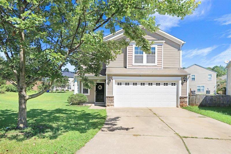 85 Buckleigh Dr, Clayton, NC 27527