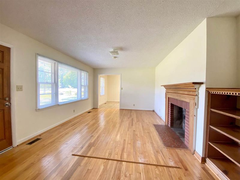 85 Burkot Rd, Lillington, NC 27546