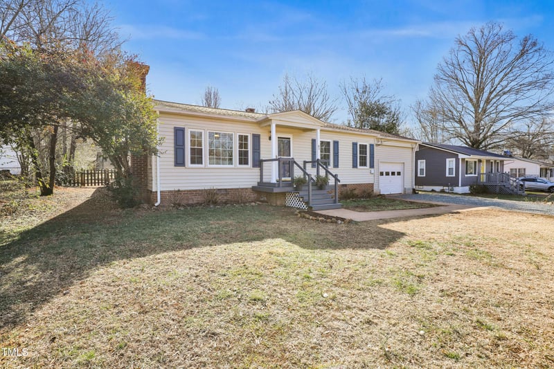 85 W Cornwallis St, Pittsboro, NC 27312