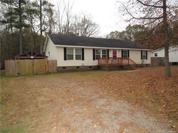 85 Country Walk Ln, Sanford, NC 27332