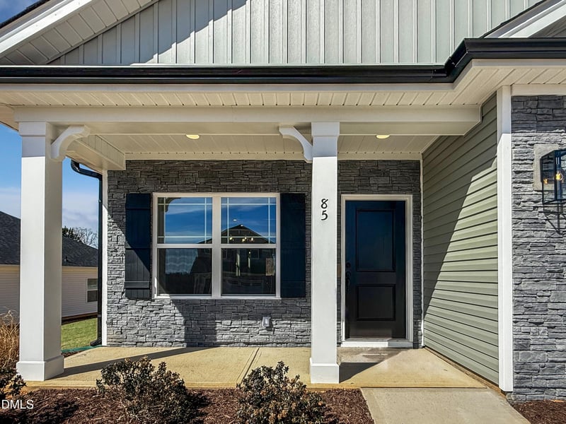 85 Decatur Dr, Fuquay Varina, NC 27526