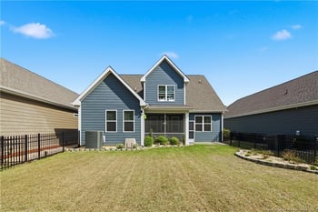 85 Glenwood Ct, Spring Lake, NC 28390