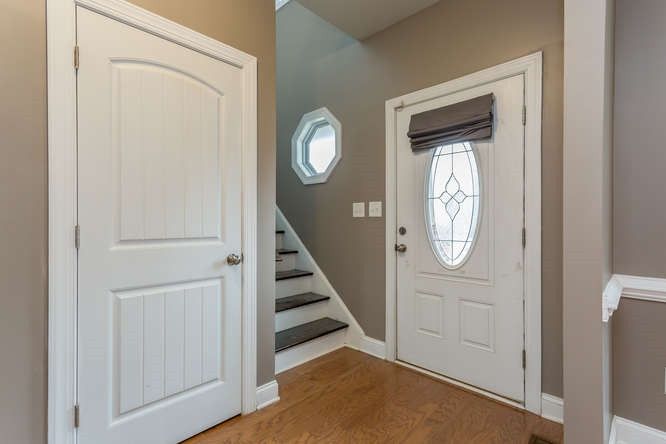 85 E Hackberry Ln, Youngsville, NC 27596