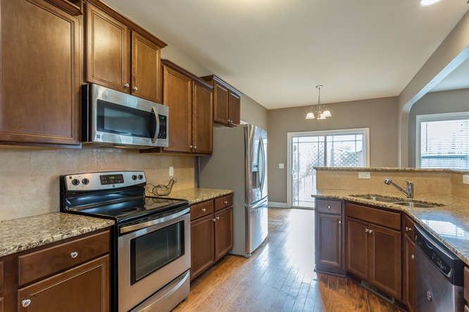 85 E Hackberry Ln, Youngsville, NC 27596
