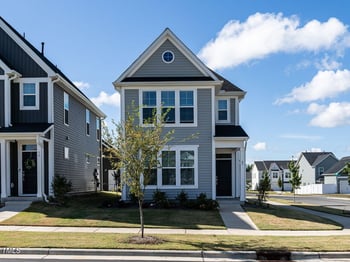 85 Pear Blossom Pw, Clayton, NC 27520