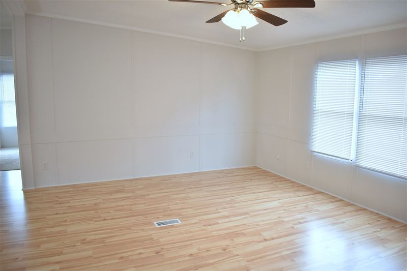 85 Thomas Arnold Rd, Zebulon, NC 27597