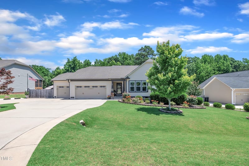 85 Willard Wood Rn, Benson, NC 27504