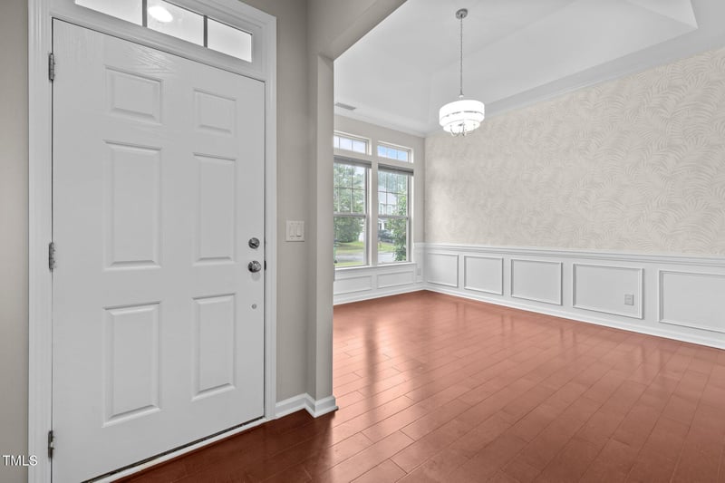 850 Apalachia Lake Dr, Fuquay Varina, NC 27526