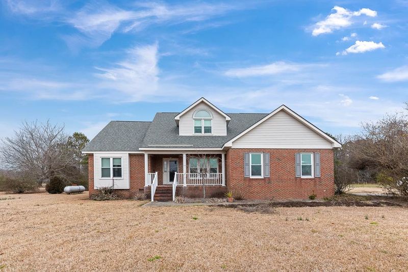 850 Old Creech Rd, Selma, NC 27576