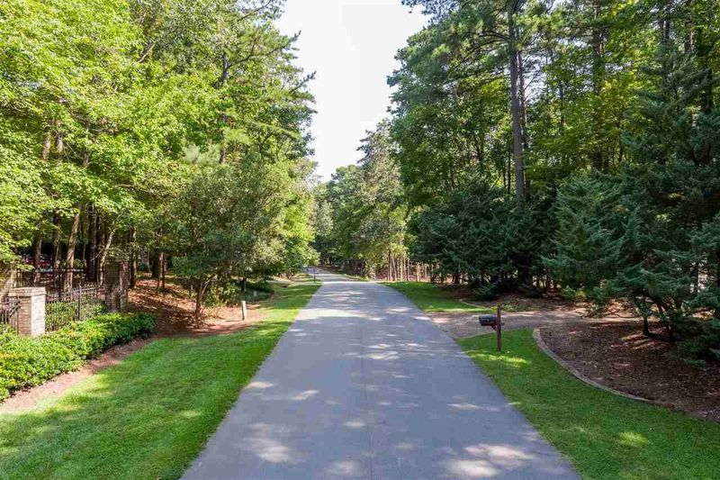 8500 Bournemouth Dr, Raleigh, NC 27615