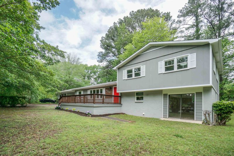 8500 Peach Tree Dr, Sanford, NC 27330