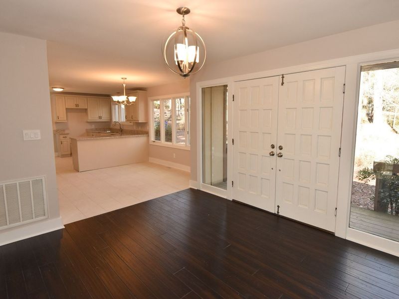 8500 Tide Ct, Raleigh, NC 27615