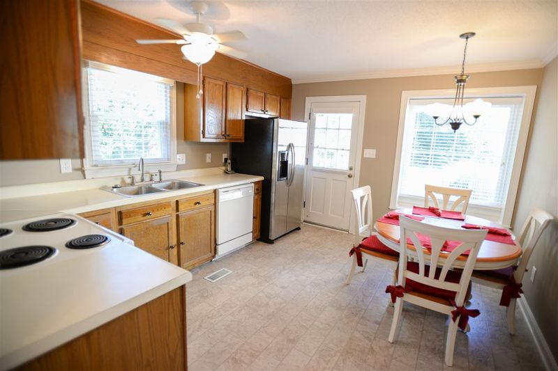 8501 Boot Ct, Raleigh, NC 27615
