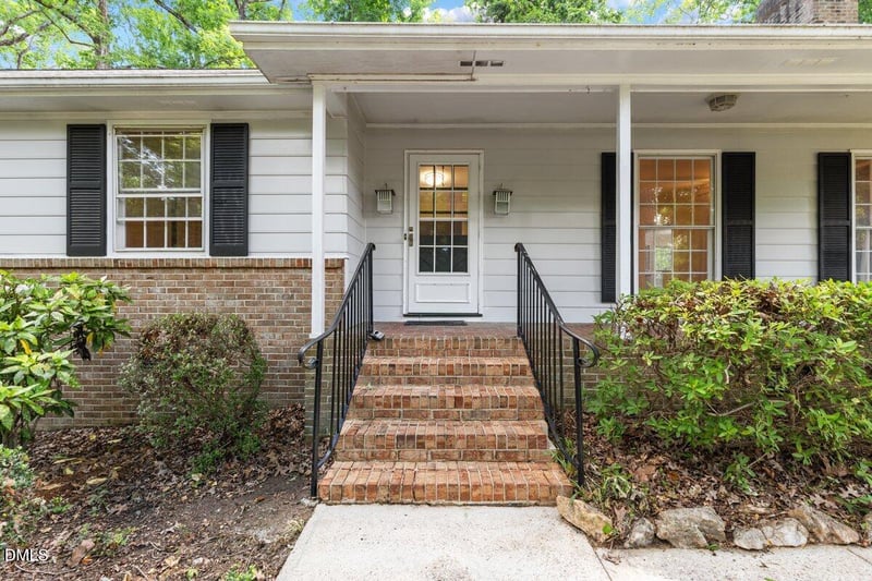 8501 Shadow Wood Pl, Raleigh, NC 27613