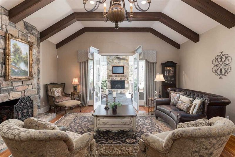 8504 Bournemouth Dr, Raleigh, NC 27615