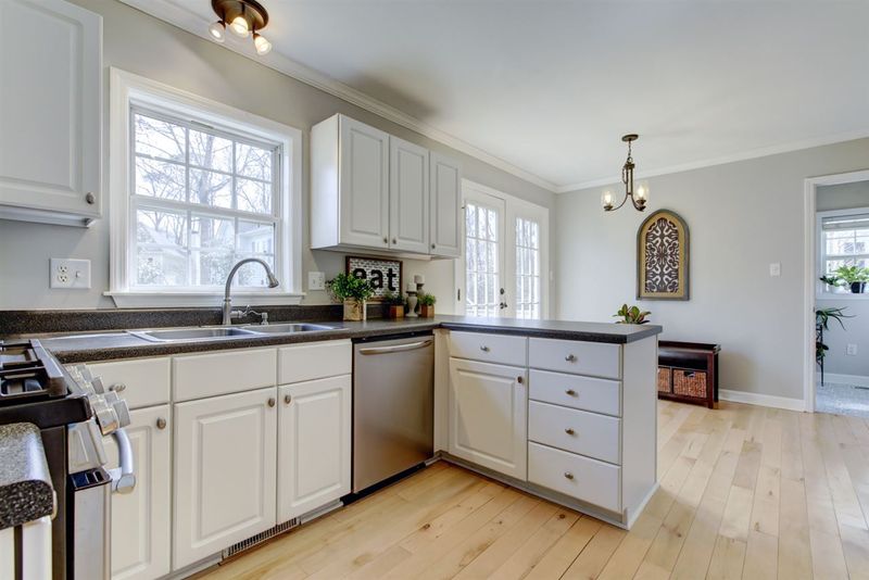 8504 Buscot Ct, Raleigh, NC 27615