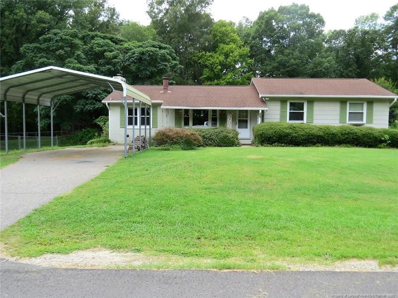 8505 Peach Tree Dr, Sanford, NC 27330