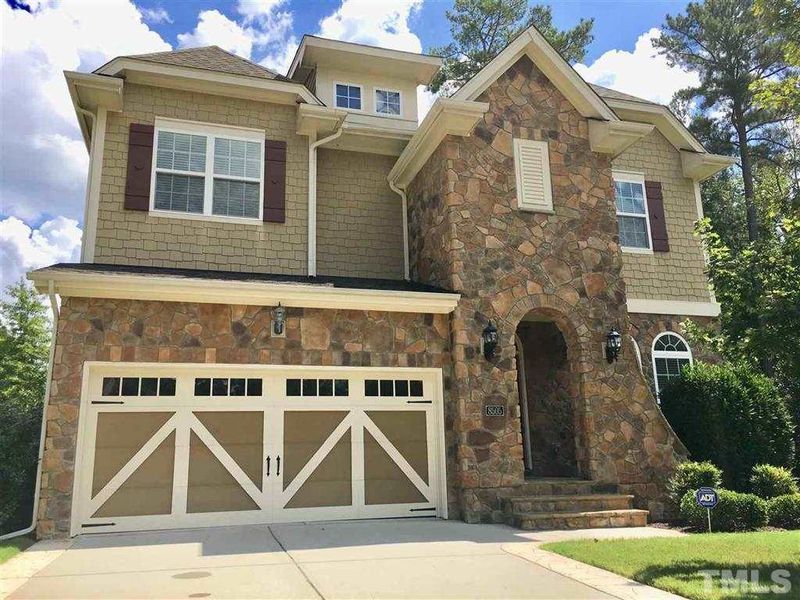 8505 Stonechase Dr, Raleigh, NC 27613