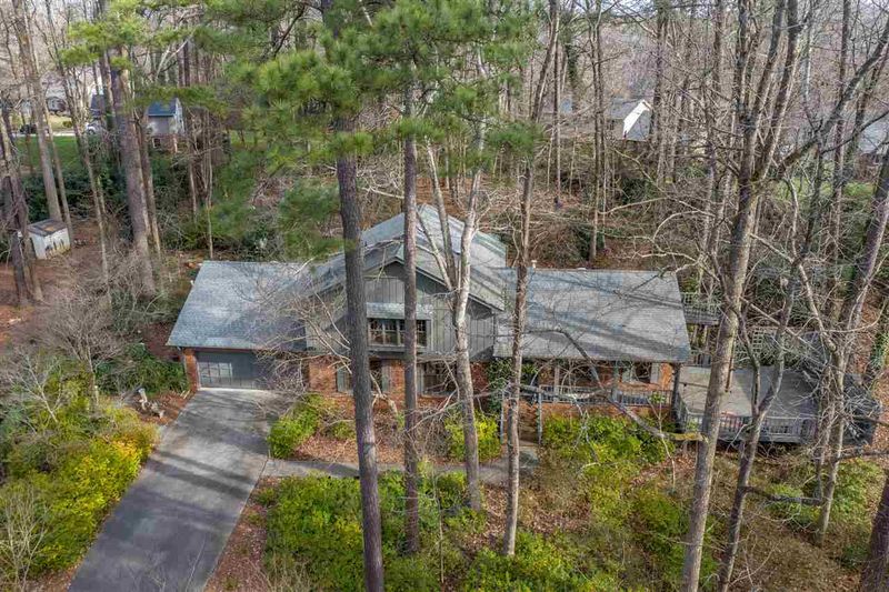 8505 Valley Brook Dr, Raleigh, NC 27613