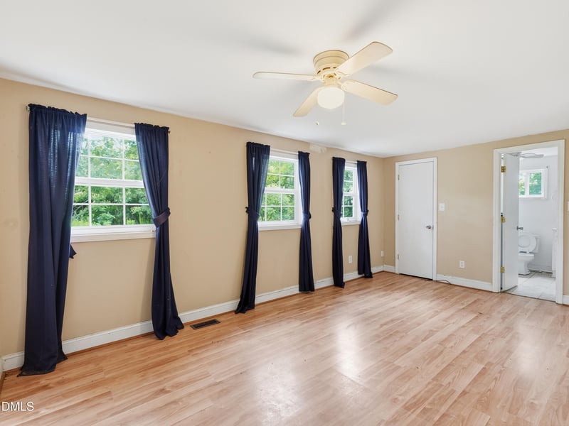 8508 Buffaloe Rd, Knightdale, NC 27545