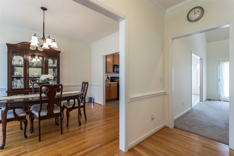 8509 Ridgebury Rd, Raleigh, NC 27603