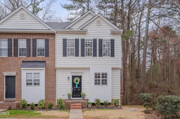 851 Genford Ct, Raleigh, NC 27609